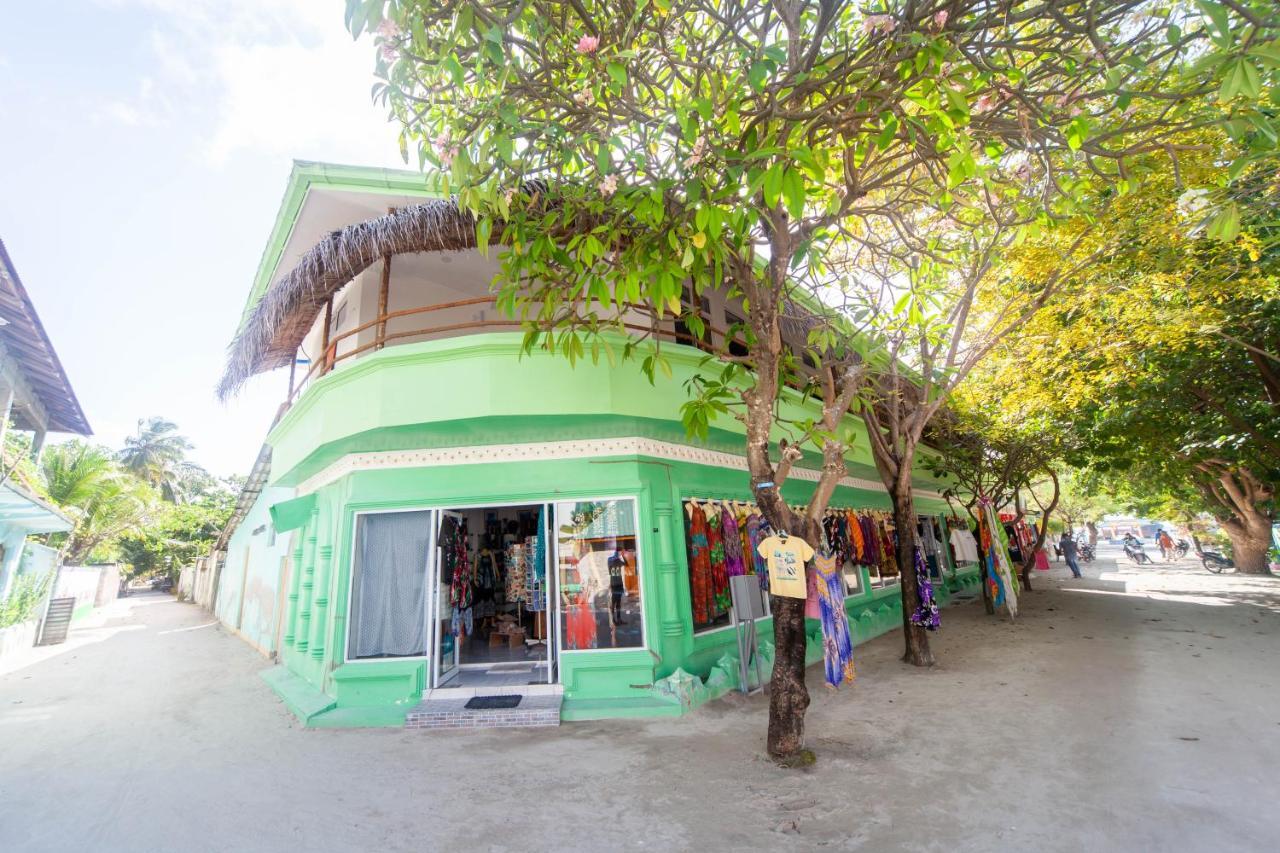 Dhangethi INN Bagian luar foto