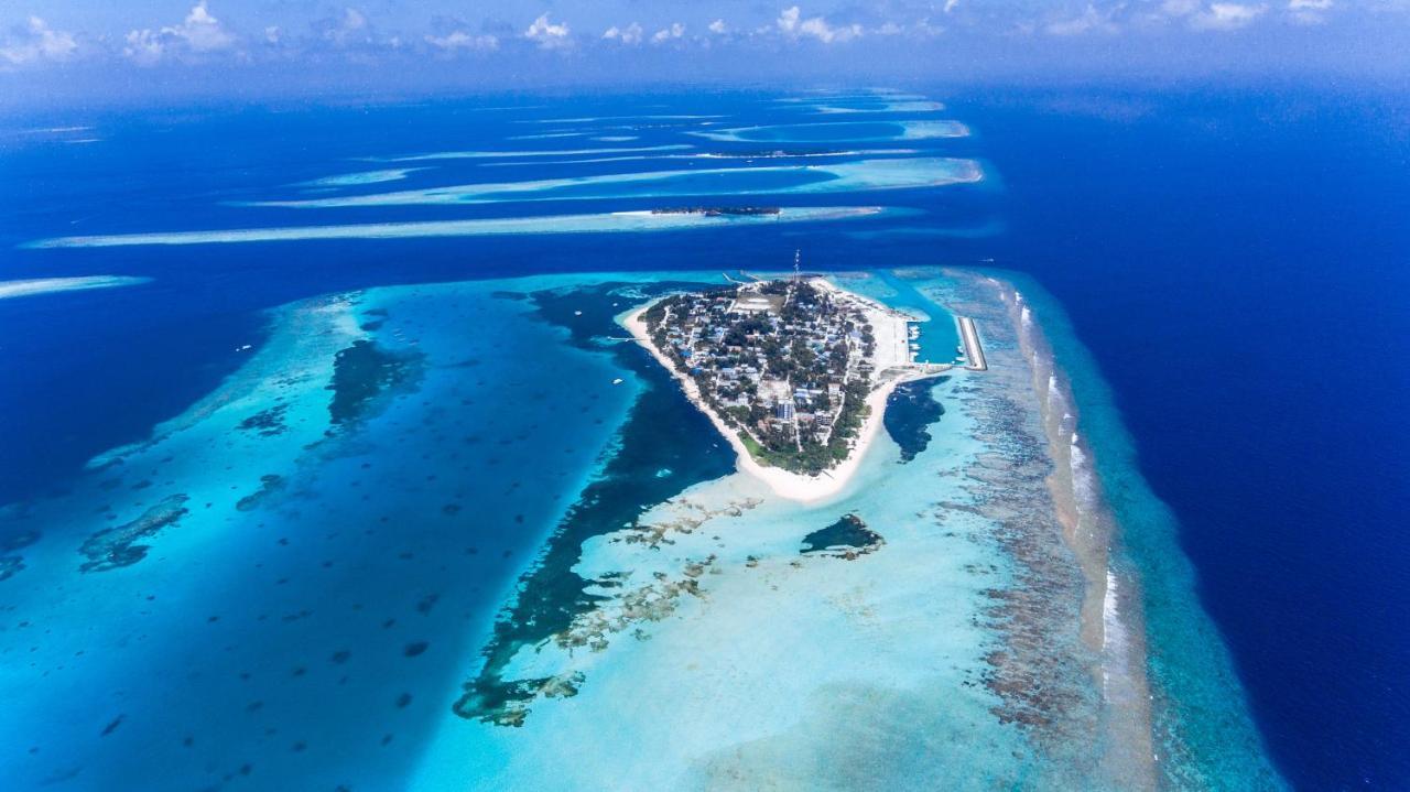 Dhangethi INN Bagian luar foto